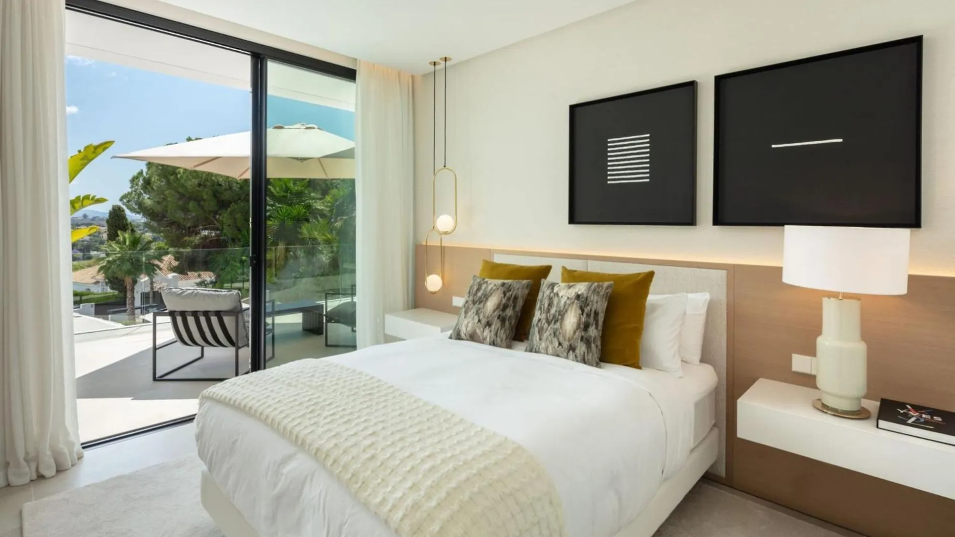 Vacation Marbella I Villa Almost Heaven, New Built Villa, Rooftop Jacuzzi, Infinity Heated Pool 0*,  Hiszpania